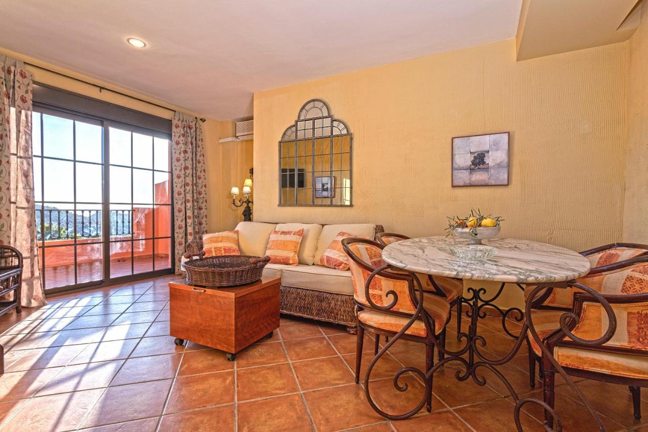 Casa Flores Con Piscina Interior Climatizada Alcaucín エクステリア 写真